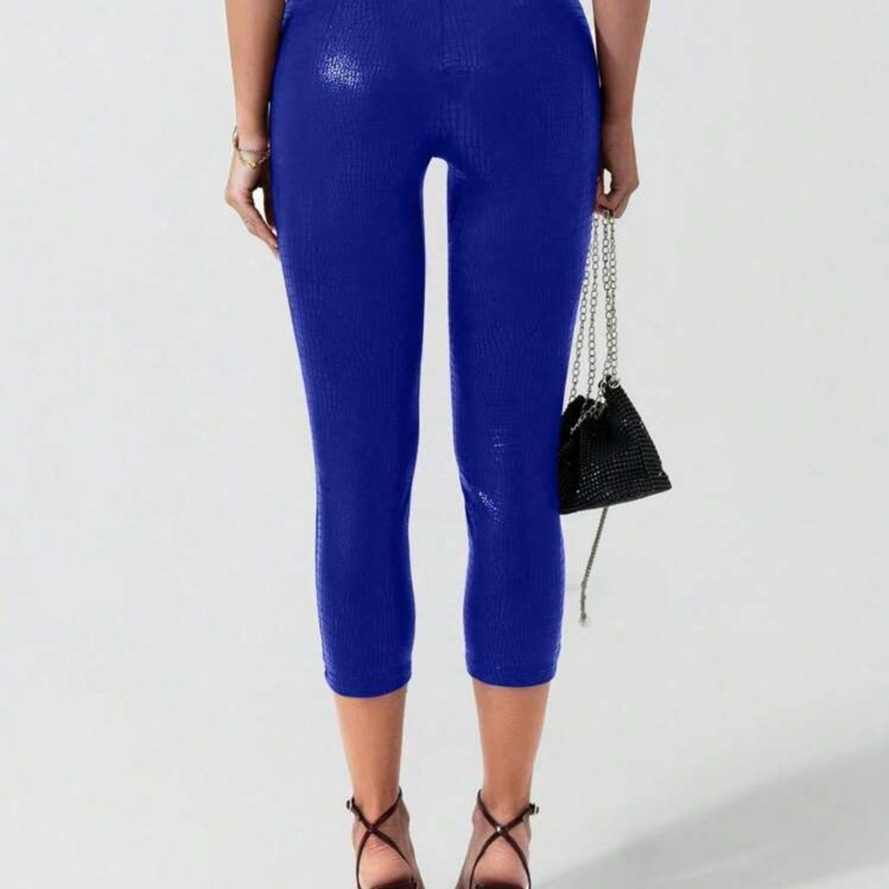 Vibrant Blue Women's Cropped Pants